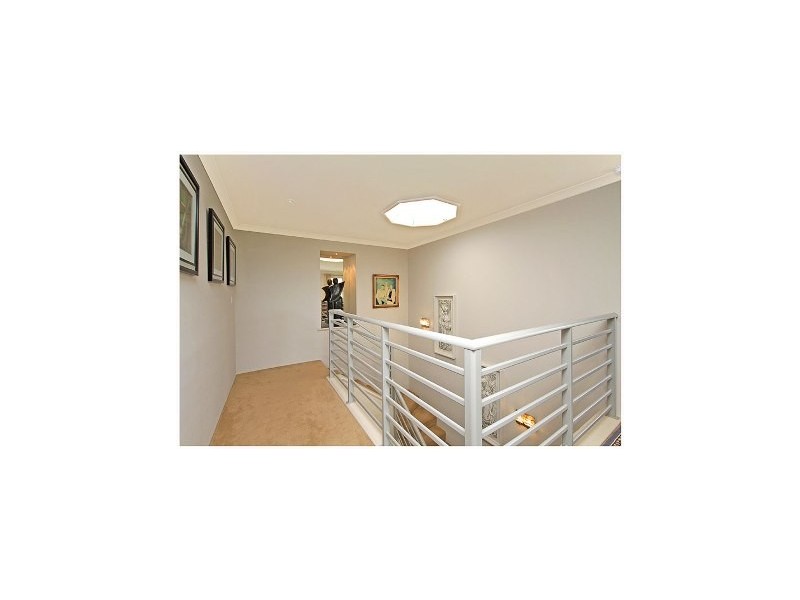 2 Oyster Lane, Yanchep WA 6035