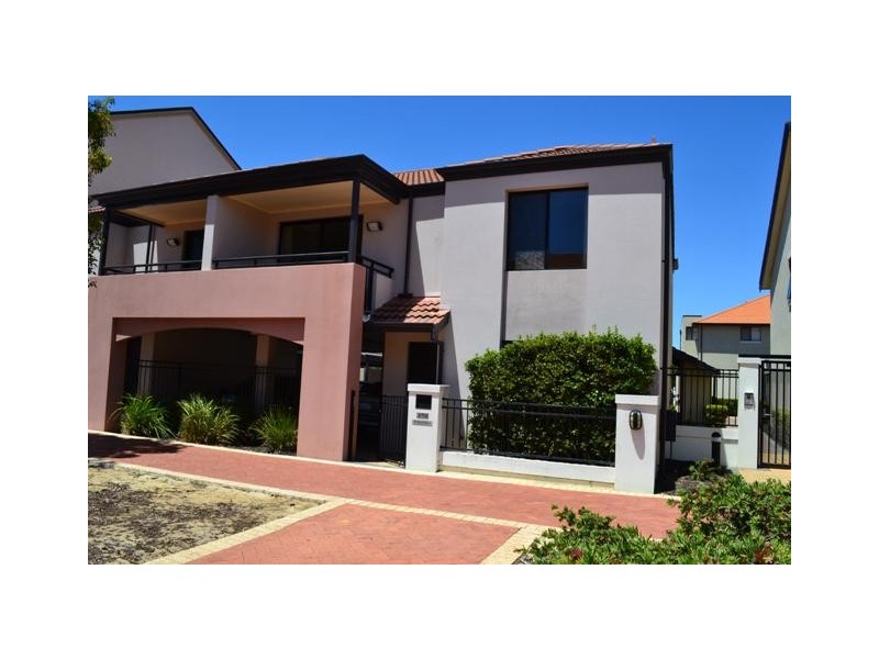 1/176 Lakeside Drive, Joondalup WA 6027