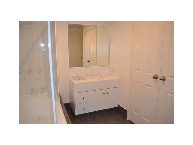 1/176 Lakeside Drive, Joondalup WA 6027