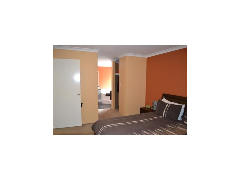 43 Archimedes Crescent, Tapping WA 6065