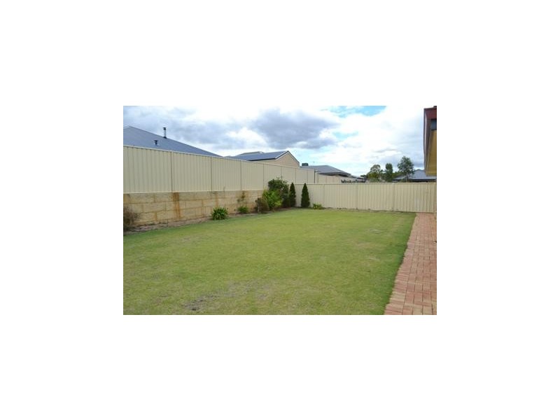 43 Archimedes Crescent, Tapping WA 6065