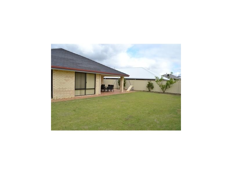 43 Archimedes Crescent, Tapping WA 6065