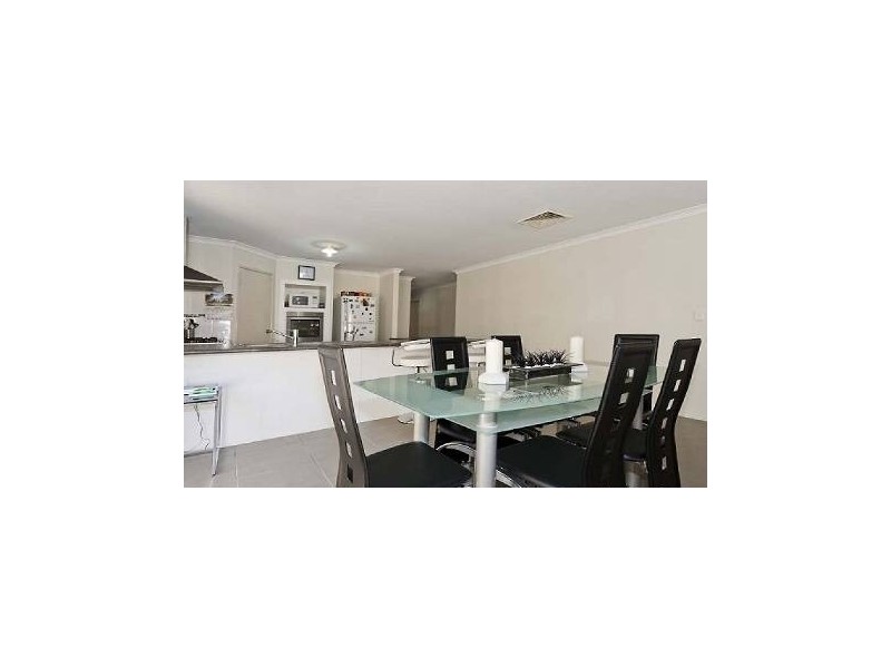 9 Duyfken Road, Jindalee WA 6036