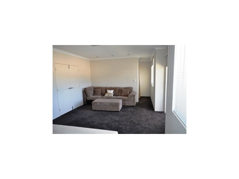 70 Beachside Parade, Yanchep WA 6035