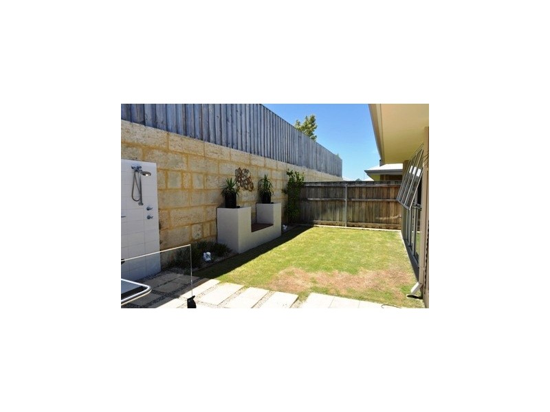 70 Beachside Parade, Yanchep WA 6035