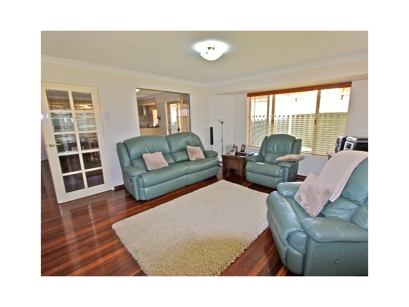 115 BALLADONG LOOP, Carramar WA 6031