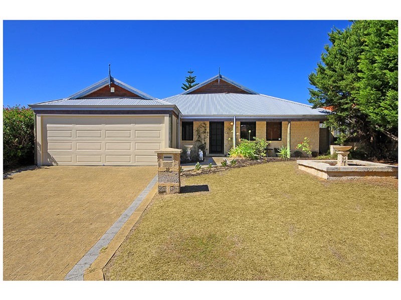 11 Metroliner Drive, Currambine WA 6028