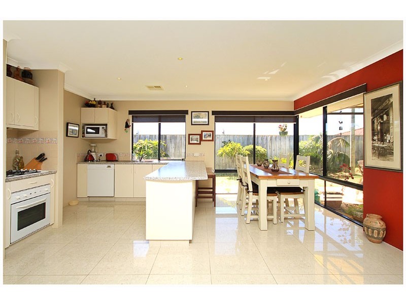 11 Metroliner Drive, Currambine WA 6028