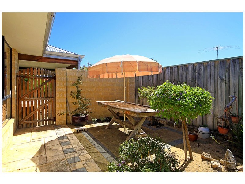 11 Metroliner Drive, Currambine WA 6028