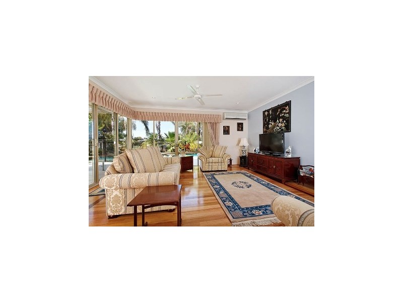 21 Canterbury Circle, Currambine WA 6028