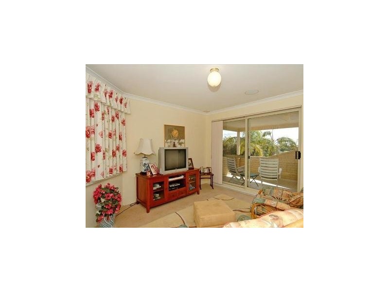21 Canterbury Circle, Currambine WA 6028