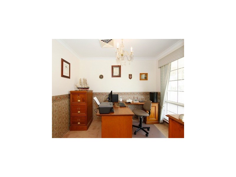 7 Lakehill Gardens, Edgewater WA 6027