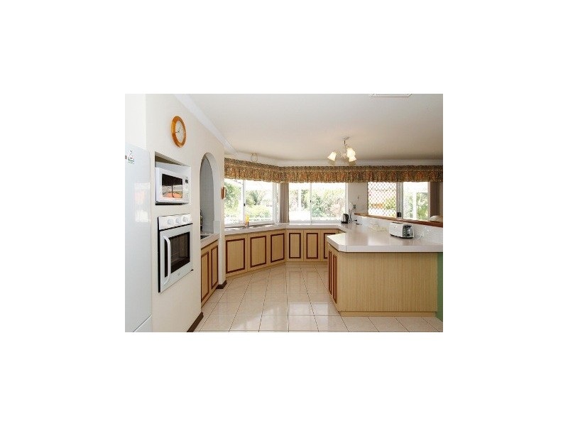 7 Lakehill Gardens, Edgewater WA 6027