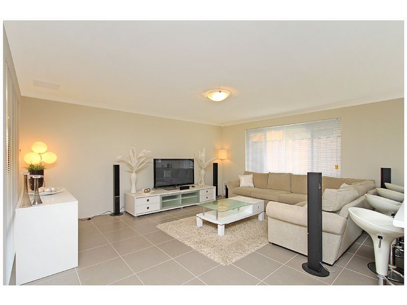 24 Spinifex Loop, Yanchep WA 6035