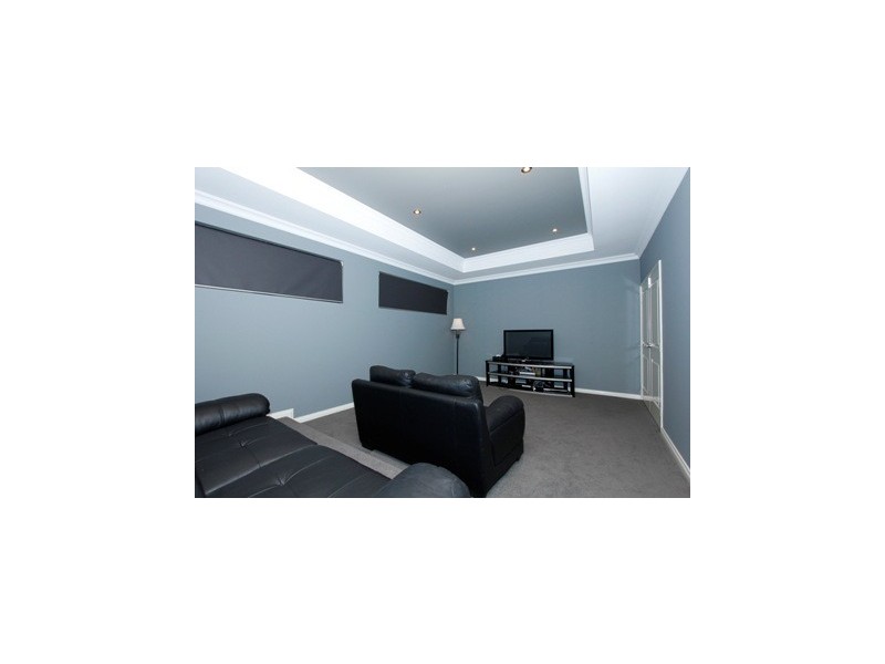 2 Calita Pass, Carramar WA 6031