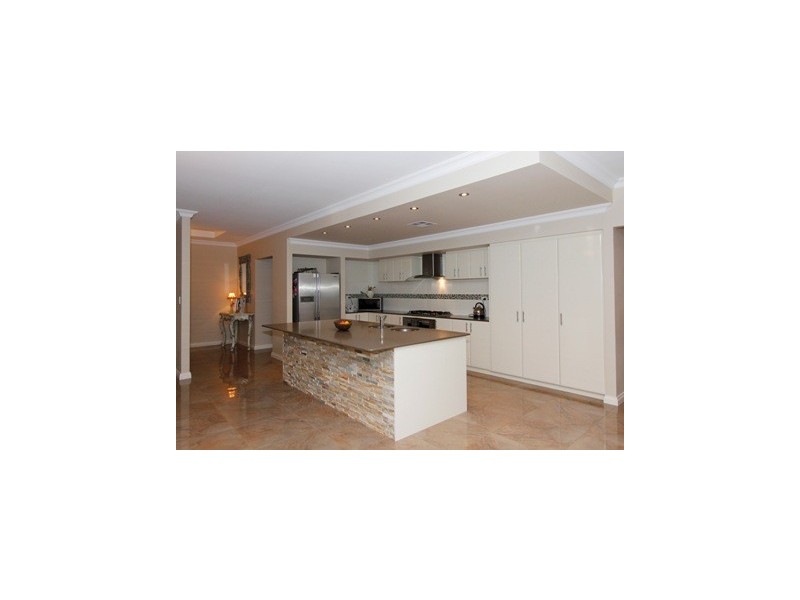 2 Calita Pass, Carramar WA 6031