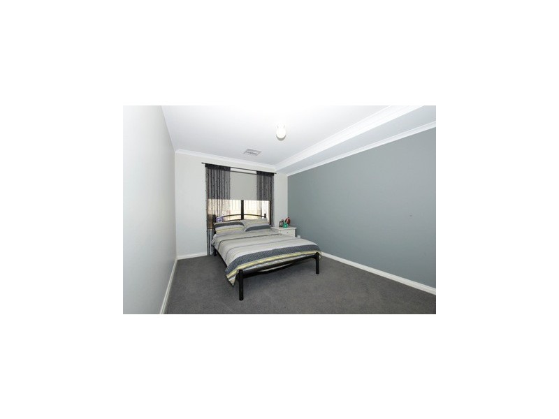 2 Calita Pass, Carramar WA 6031