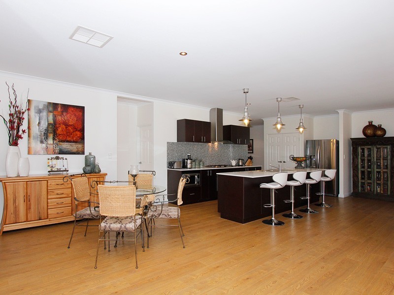 73 Keanefield Drive, Carramar WA 6031