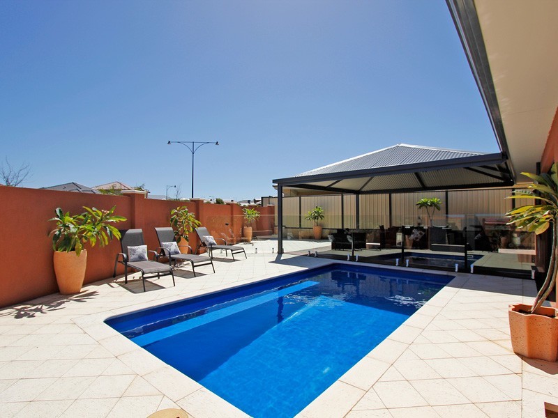 73 Keanefield Drive, Carramar WA 6031