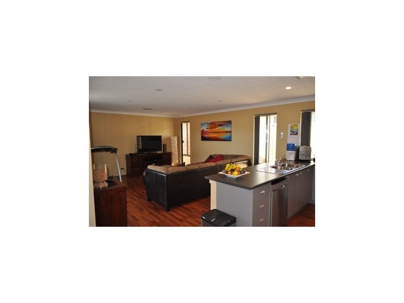 176 Beneden Avenue, Butler WA 6036