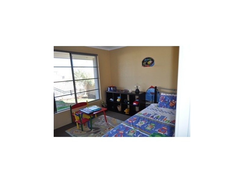 176 Beneden Avenue, Butler WA 6036