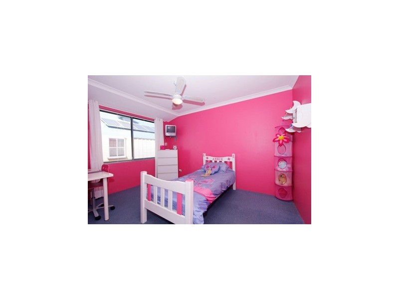 39 Merrang Cir, Carramar WA 6031