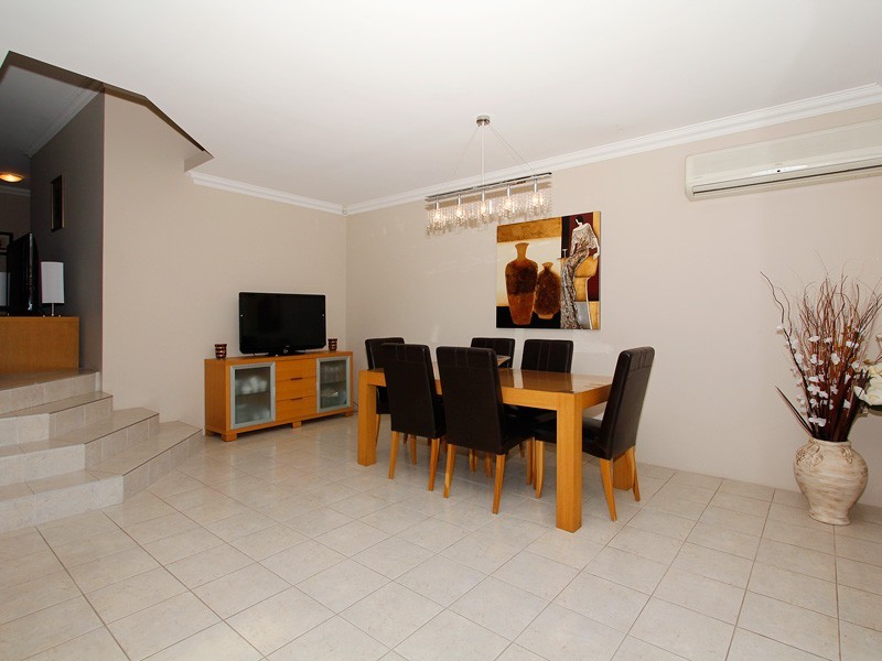 8/26 Earlsferry Green, Kinross WA 6028