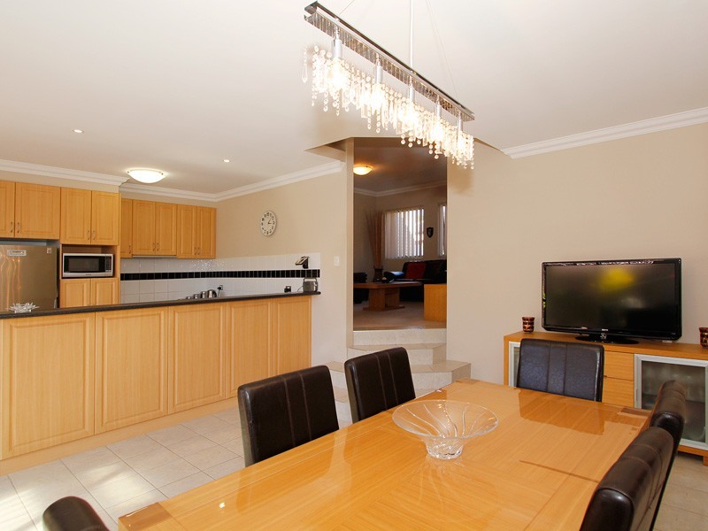 8/26 Earlsferry Green, Kinross WA 6028