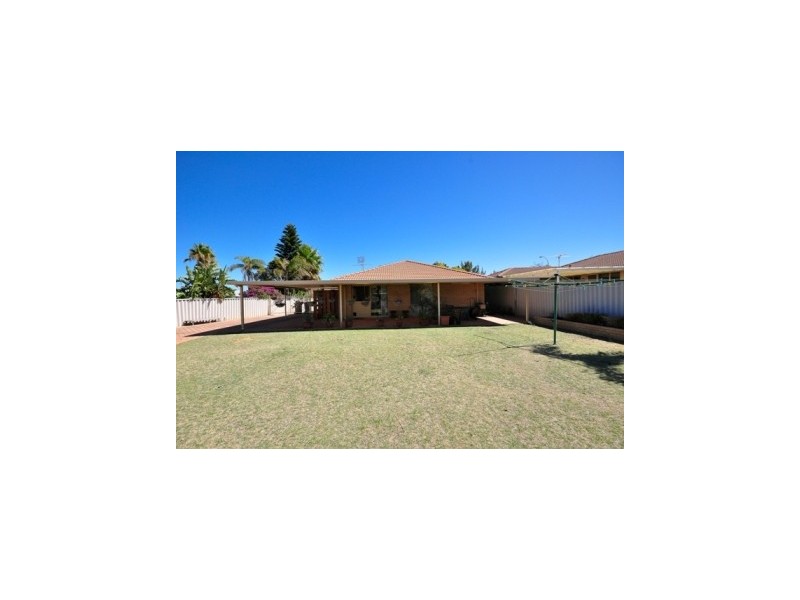 4 Throssell Place, Clarkson WA 6030