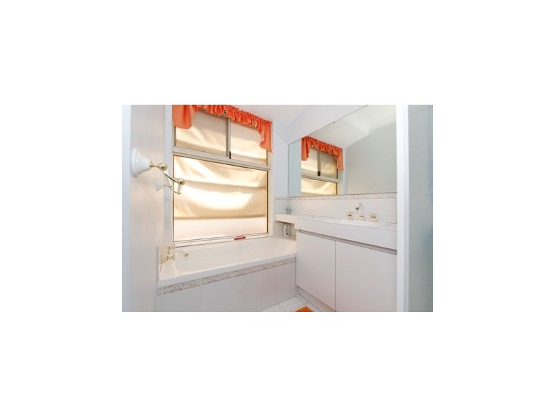 39 Eastleigh Loop, Currambine WA 6028