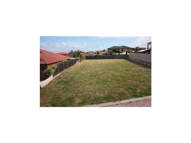 21 Plympton, Hillarys WA 6025