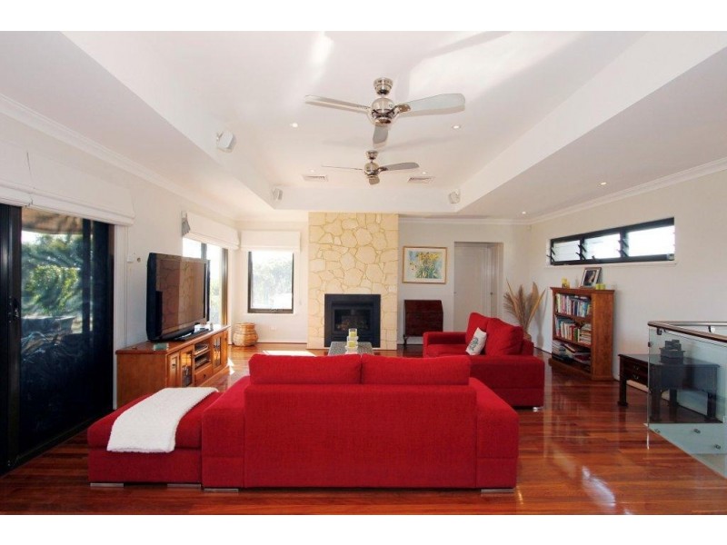 24 Second Ave, Burns Beach WA 6028