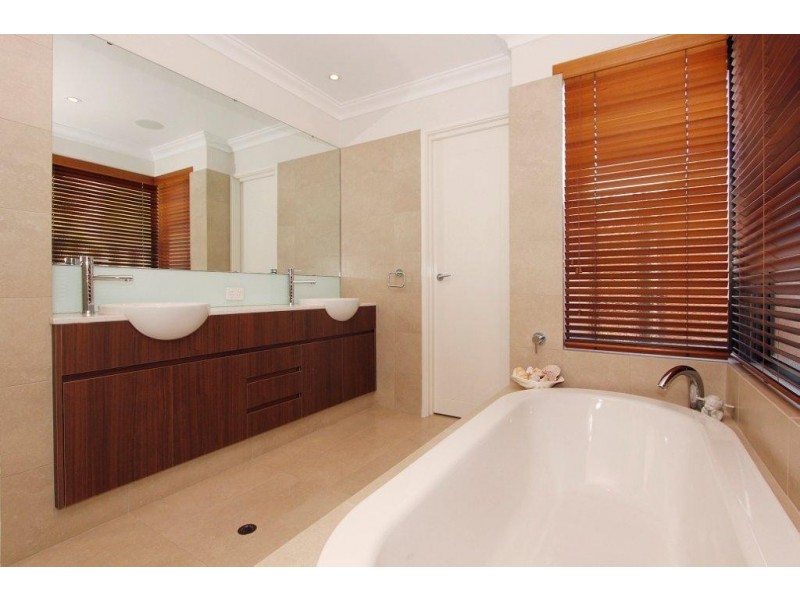 24 Second Ave, Burns Beach WA 6028