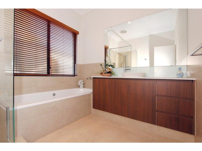 24 Second Ave, Burns Beach WA 6028