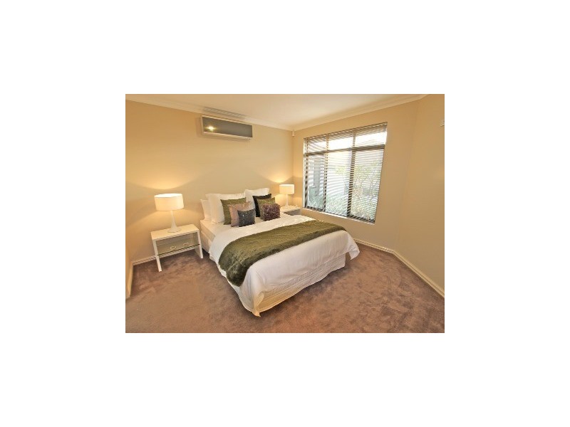 162C HERBERT STREET, Doubleview WA 6018