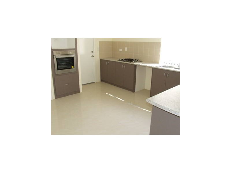 17 Hopewell Pass, Carramar WA 6031