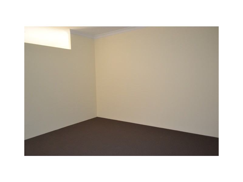 17 Hopewell Pass, Carramar WA 6031