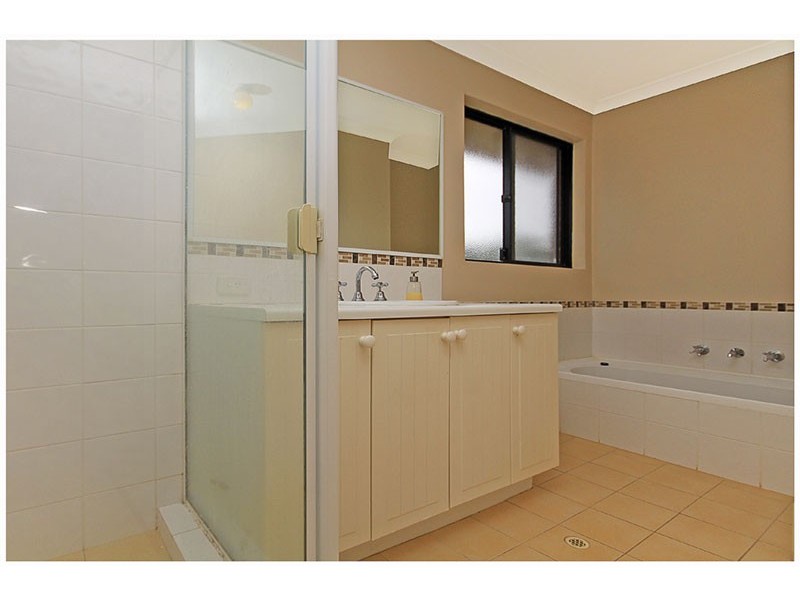 7 Negresco Turn, Currambine WA 6028