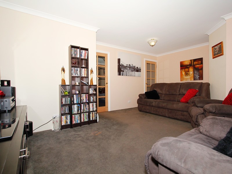 24 Grangemouth, Kinross WA 6028