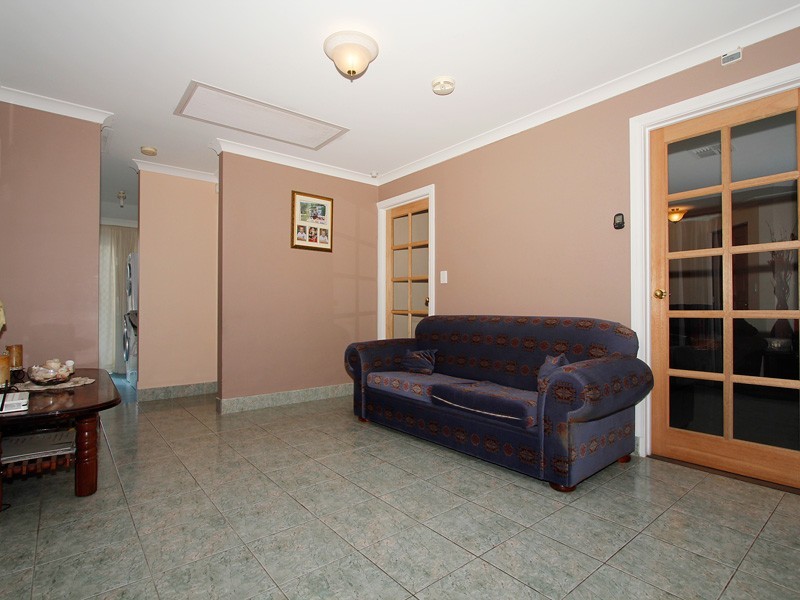 24 Grangemouth, Kinross WA 6028