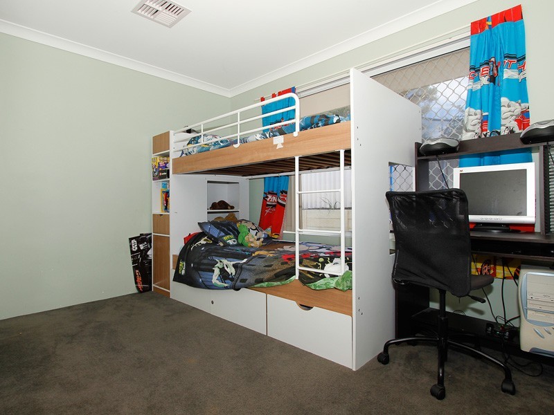 24 Grangemouth, Kinross WA 6028