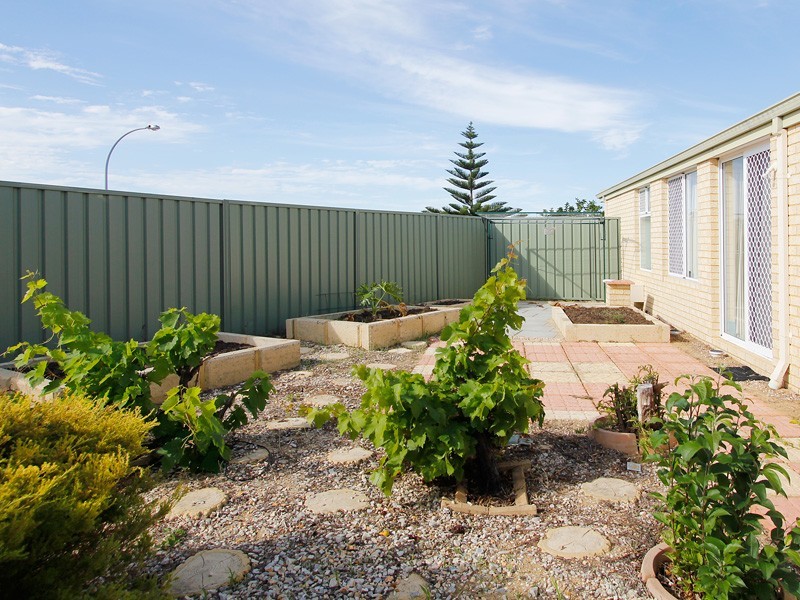 24 Grangemouth, Kinross WA 6028