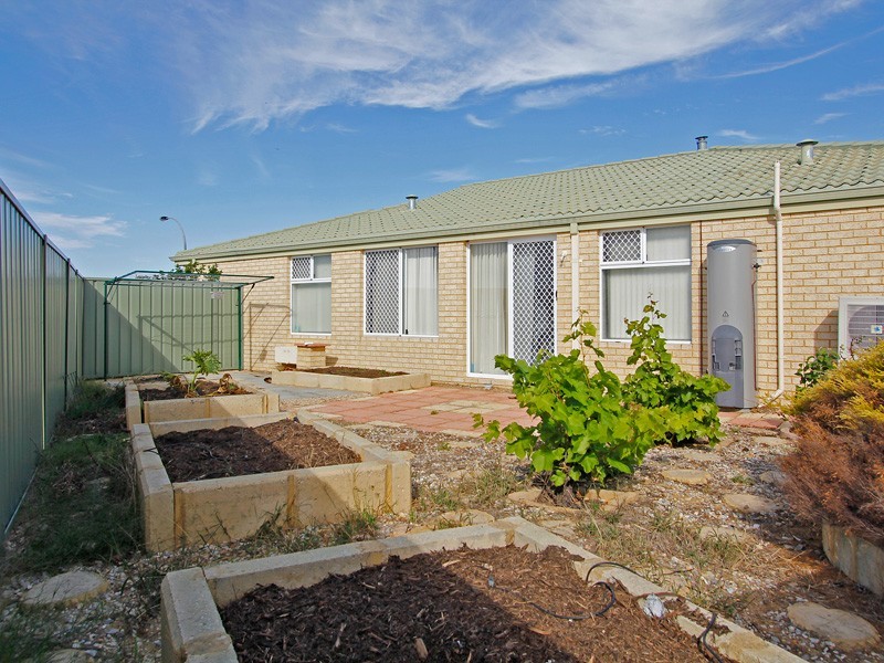 24 Grangemouth, Kinross WA 6028