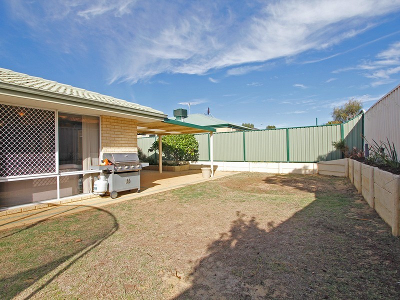 24 Grangemouth, Kinross WA 6028