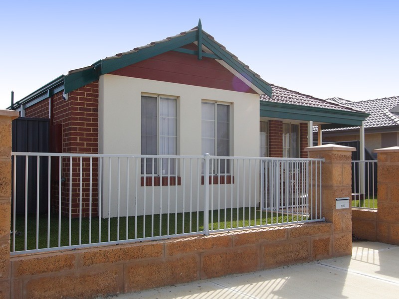 16 Bauer Circle, Banksia Grove WA 6031