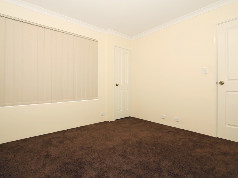 16 Bauer Circle, Banksia Grove WA 6031