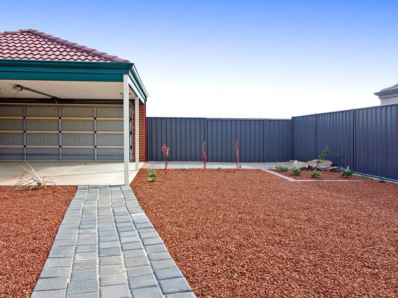 16 Bauer Circle, Banksia Grove WA 6031