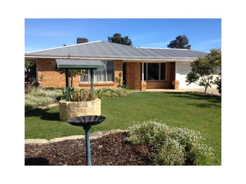 11 Canopy Court, Banksia Grove WA 6031