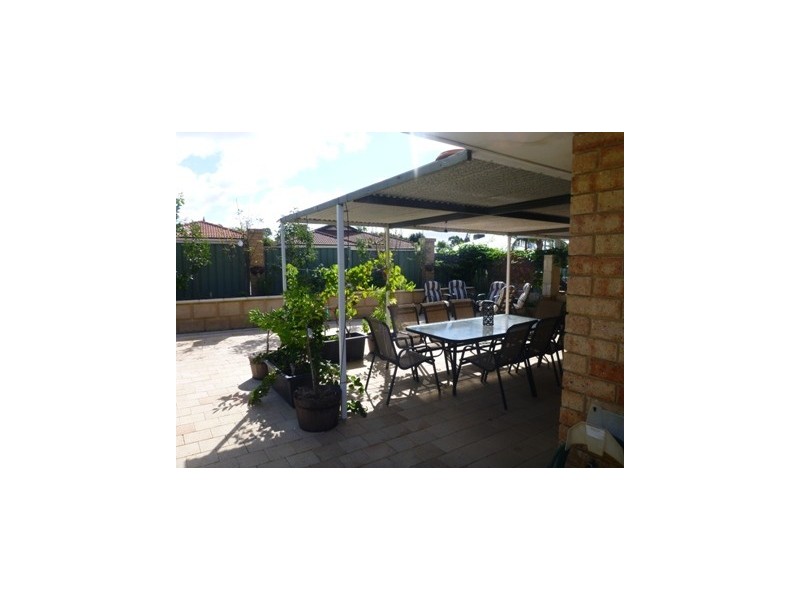 11 Canopy Court, Banksia Grove WA 6031