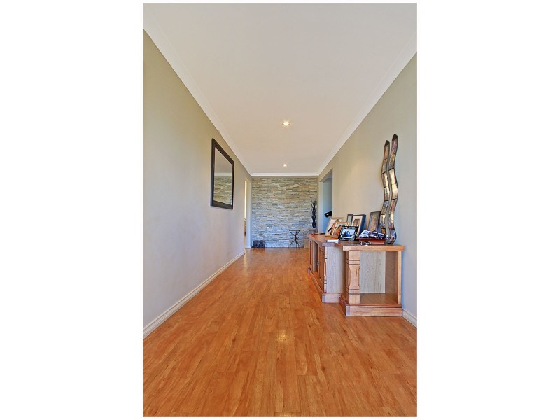 23 Jaeger Bend, Tapping WA 6065